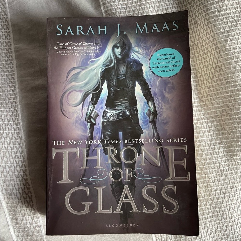 Throne of glass book